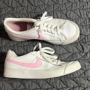 Nike Women's White and Pink Court Royal Casual Sneakers